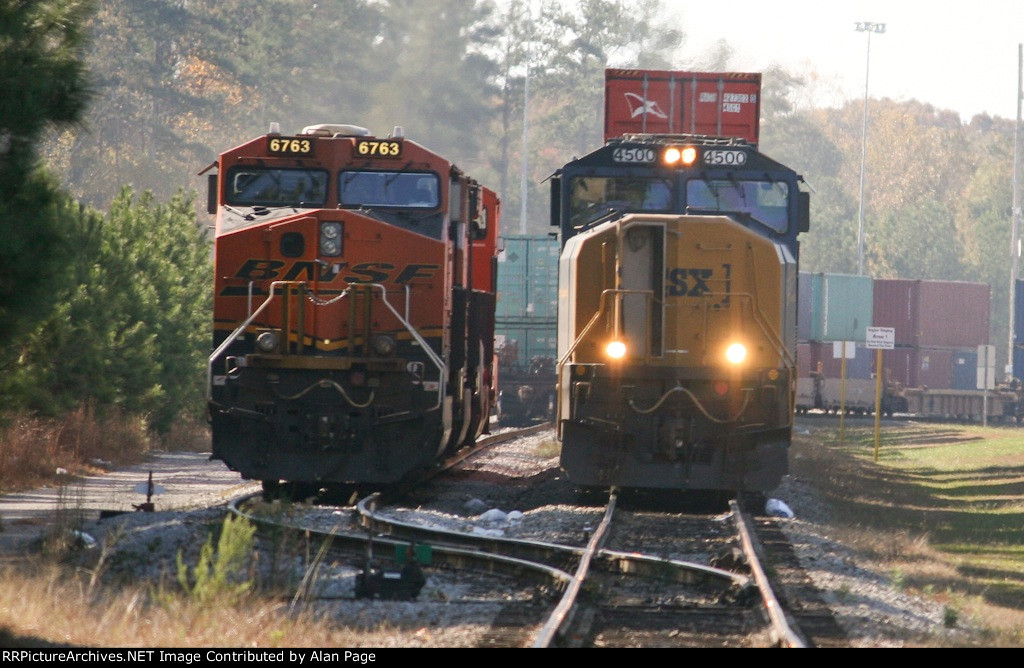 CSX 4500 and BNSF 6763 are side by side